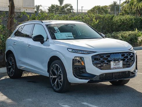 New 2026 Audi Q3 quattro 2.0T AWD/4WD image 3
