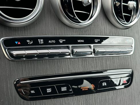 Used 2022 Mercedes-Benz GLC 300 image 19