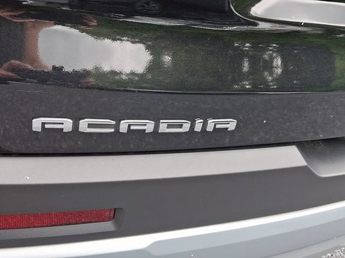 Used 2023 GMC Acadia SLT w/ Technology Package AWD/4WD image 36