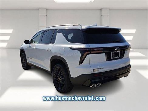 New 2026 Chevrolet Traverse LT w/ Midnight/Sport Edition FWD image 3