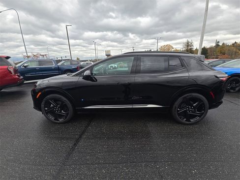 New 2026 Chevrolet Equinox EV RS image 7