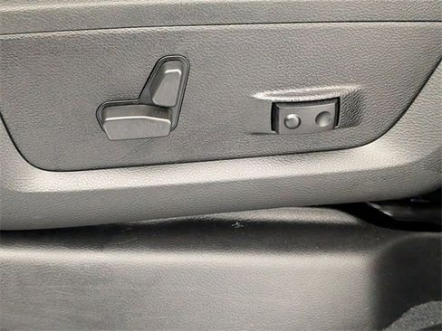 Used 2022 RAM 2500 Big Horn w/ Level C Equiment Group image 14