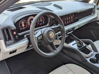 Certified 2025 Porsche Cayenne video 4