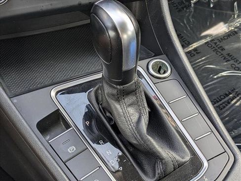 Used 2019 Volkswagen Jetta FWD image 12