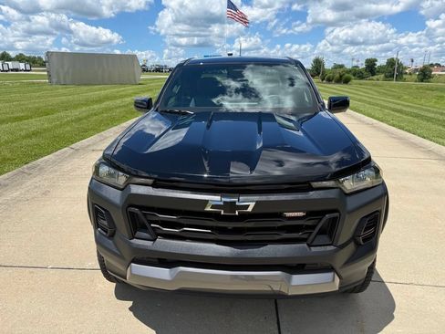 Used 2026 Chevrolet Colorado Trail Boss AWD/4WD image 10