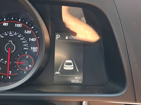 Certified 2023 Hyundai Elantra SEL w/ Preferred Accessory Package FWD image 19