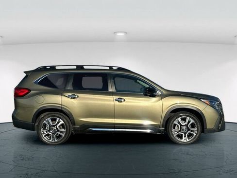 Used 2024 Subaru Ascent Touring image 7