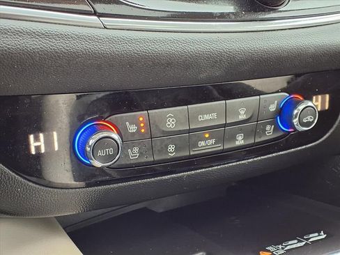 Used 2023 Buick Enclave Premium w/ Experience Buick Package image 13