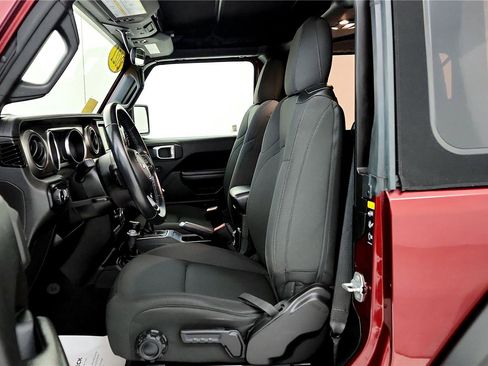 Used 2021 Jeep Wrangler Sport image 21