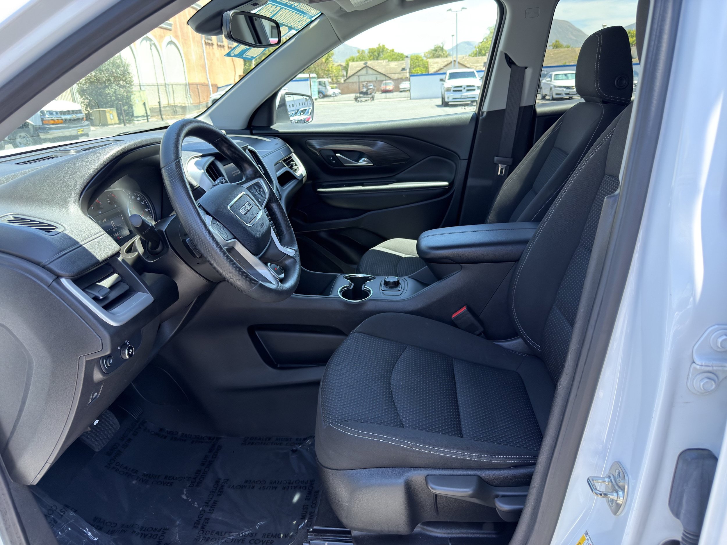Used 2024 GMC Terrain SLE FWD image 22