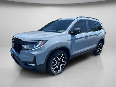 Used 2023 Honda Passport Elite image 2
