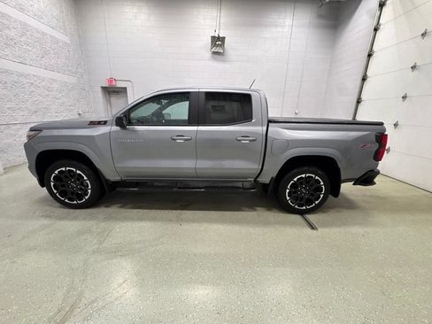 Used 2026 Chevrolet Colorado Z71 w/ Technology Package AWD/4WD image 8