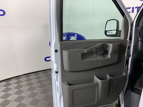 Used 2023 Chevrolet Express 3500 LS image 14