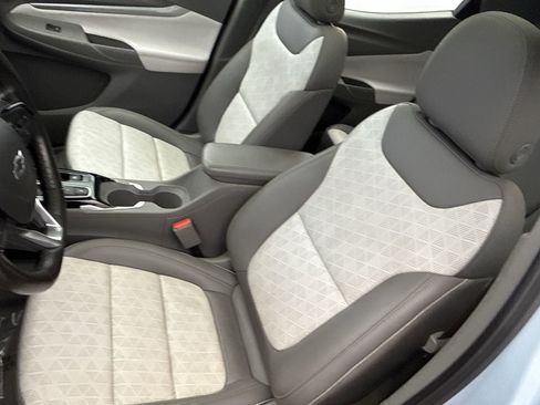 Used 2022 Chevrolet Bolt EUV Premier w/ Sun & Sound Package image 11
