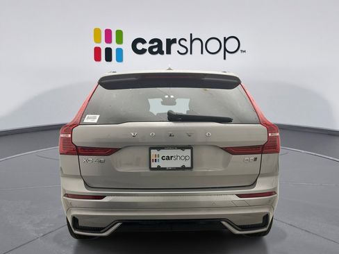 Used 2025 Volvo XC60 B5 Plus AWD/4WD image 4