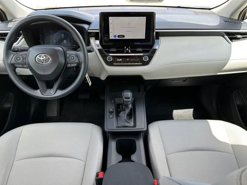 Used 2026 Toyota Corolla Cross L FWD image 25