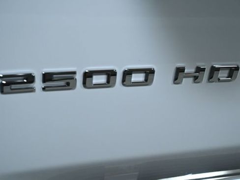 Used 2025 Chevrolet Silverado 2500 LT w/ Convenience Package image 13