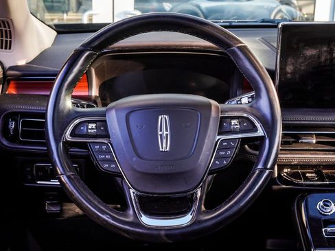 Used 2023 Lincoln Nautilus Reserve image 14