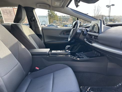 Certified 2025 Toyota Prius LE image 16