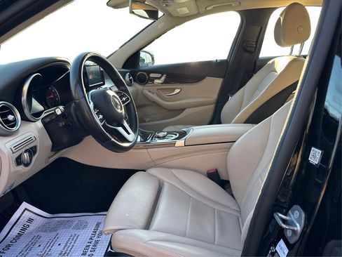 Used 2019 Mercedes-Benz C 300 4MATIC Sedan image 11