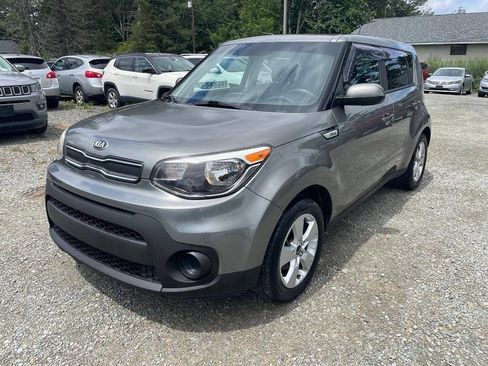 Used 2017 Kia Soul FWD image 1
