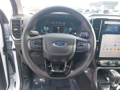 New 2025 Ford Ranger Lariat w/ FX4 Off-Road Package AWD/4WD image 17