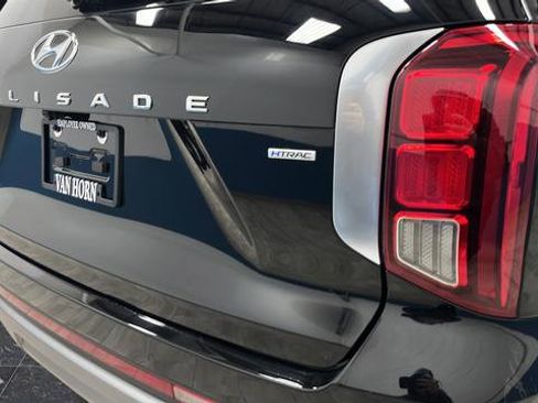 Used 2023 Hyundai Palisade Limited image 35