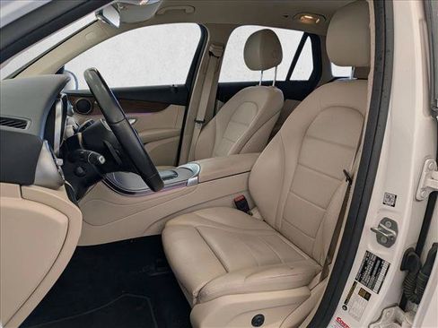Used 2021 Mercedes-Benz GLC 300 image 16
