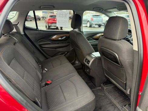 Used 2021 GMC Terrain SLE w/ Driver Convenience Package image 16