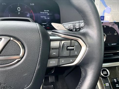 Used 2025 Lexus GX 550 w/ Accessory Package (2T) AWD/4WD image 25