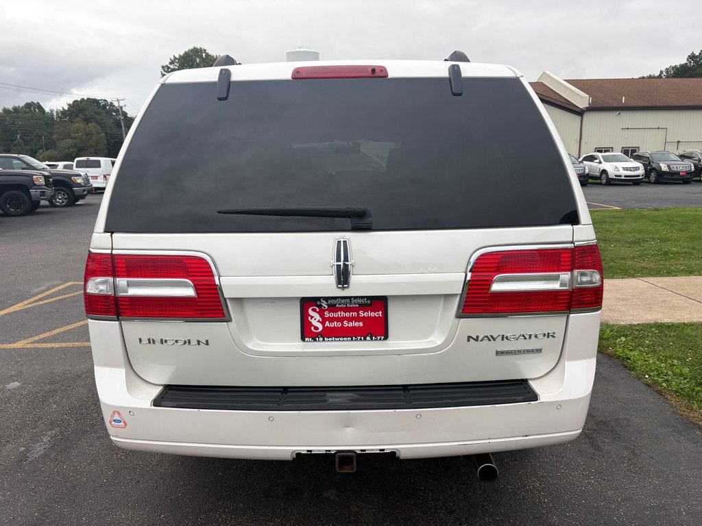 Used 2014 Lincoln Navigator L 4WD w/ Equipment Group 101A image 7