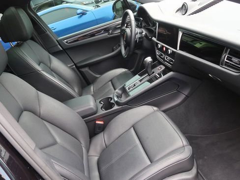Used 2025 Porsche Macan S AWD/4WD image 26