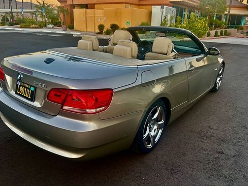 Used 2007 BMW 328i Convertible RWD image 3