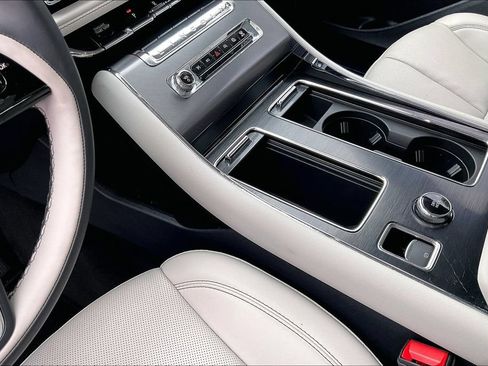 Used 2026 Lincoln Aviator 2WD image 19