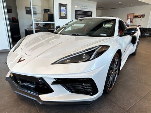 Used 2023 Chevrolet Corvette Stingray Premium Cpe w/ Z51 Performance Package RWD image 9
