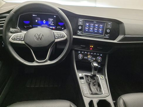Used 2022 Volkswagen Jetta SE FWD image 22