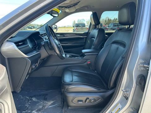 Used 2021 Jeep Grand Cherokee L Limited AWD/4WD image 9