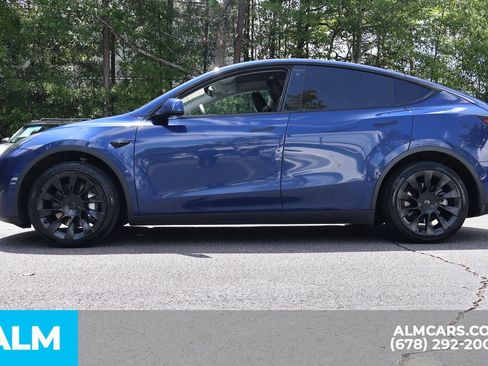 Used 2023 Tesla Model Y Long Range AWD/4WD image 9