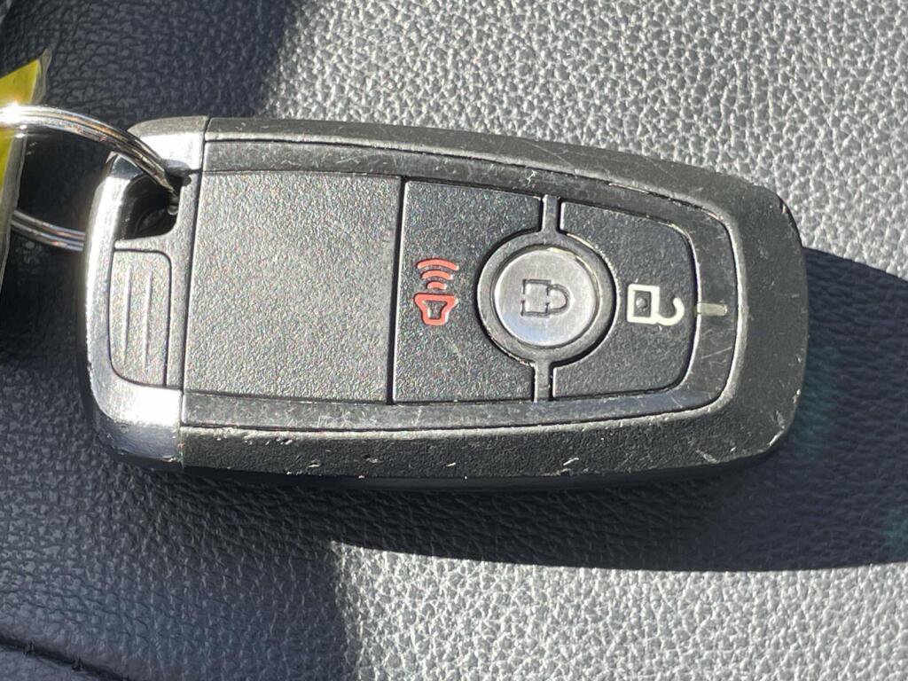 Used 2020 Ford EcoSport Titanium AWD/4WD image 4