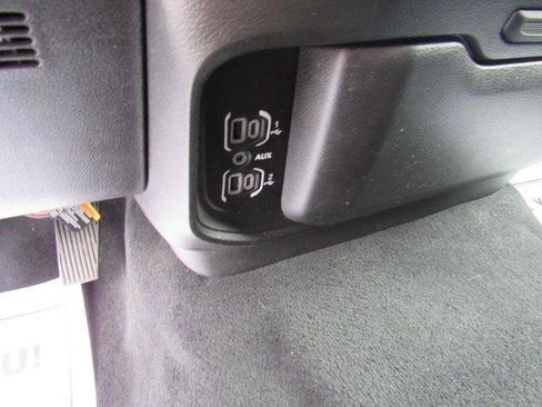 Used 2019 RAM 1500 Tradesman AWD/4WD image 35