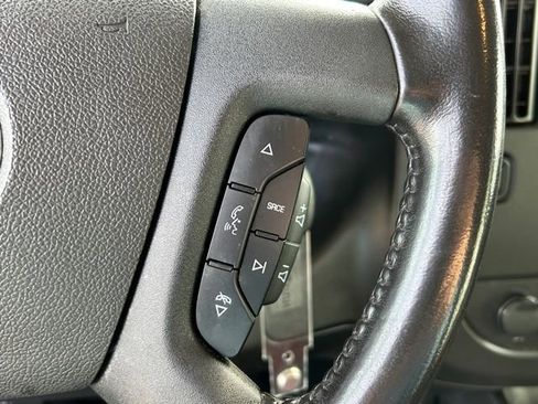Used 2022 Chevrolet Express 3500 w/ Driver Convenience Package image 24