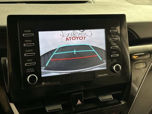 Used 2024 Toyota Camry SE w/ Blackout Package (TMS) image 17