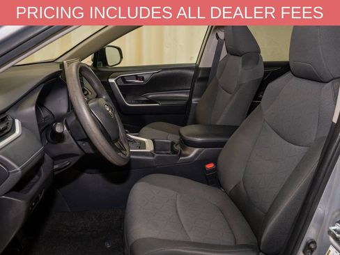 Certified 2025 Toyota RAV4 XLE FWD image 10