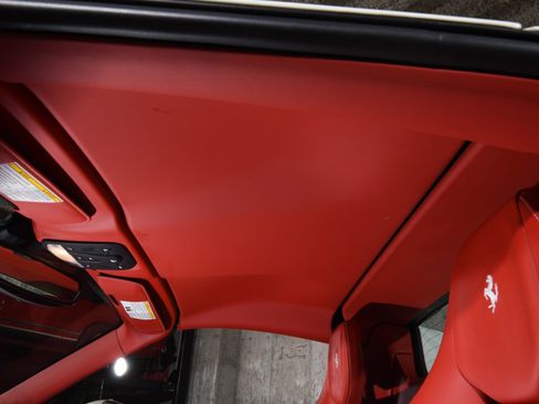 Used 2013 Ferrari 458 Spider image 36