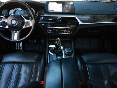 Used 2017 BMW 540i xDrive image 2