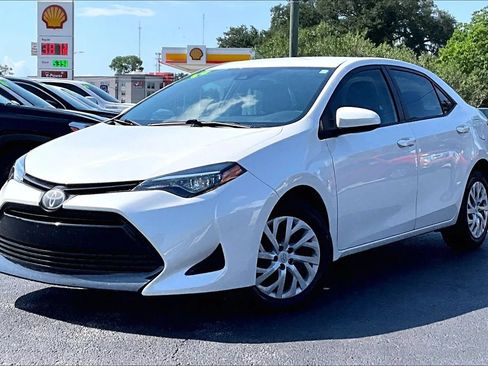 Used 2019 Toyota Corolla LE FWD image 1