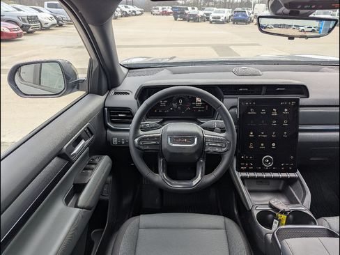 New 2026 GMC Terrain AT4 w/ Technology Package II AWD/4WD image 4