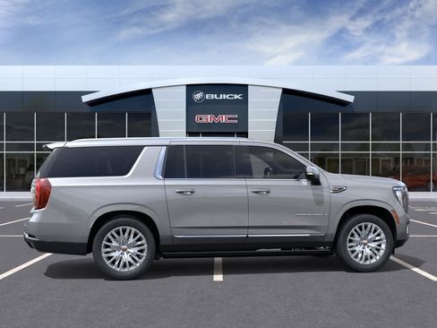 New 2026 GMC Yukon XL Denali w/ Denali Reserve Package AWD/4WD image 5