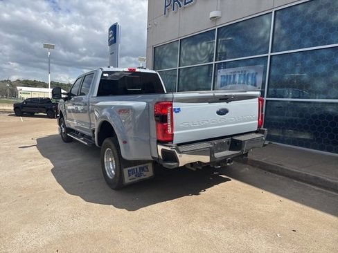 Used 2024 Ford F350 Lariat w/ FX4 Off-Road Package image 5