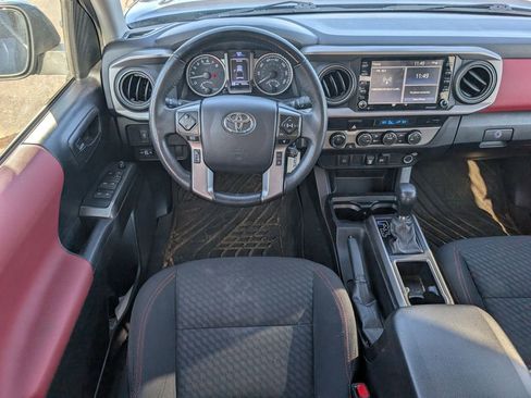 Used 2021 Toyota Tacoma 4x4 Double Cab image 8